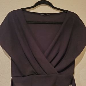 Boohoo Black Crop V Neck top